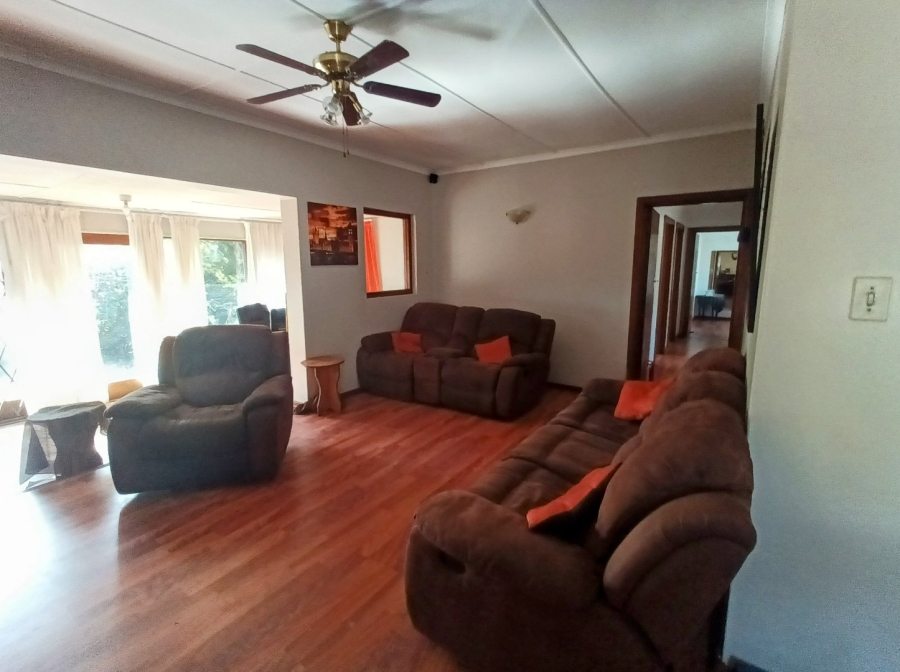 6 Bedroom Property for Sale in Gonubie North Eastern Cape